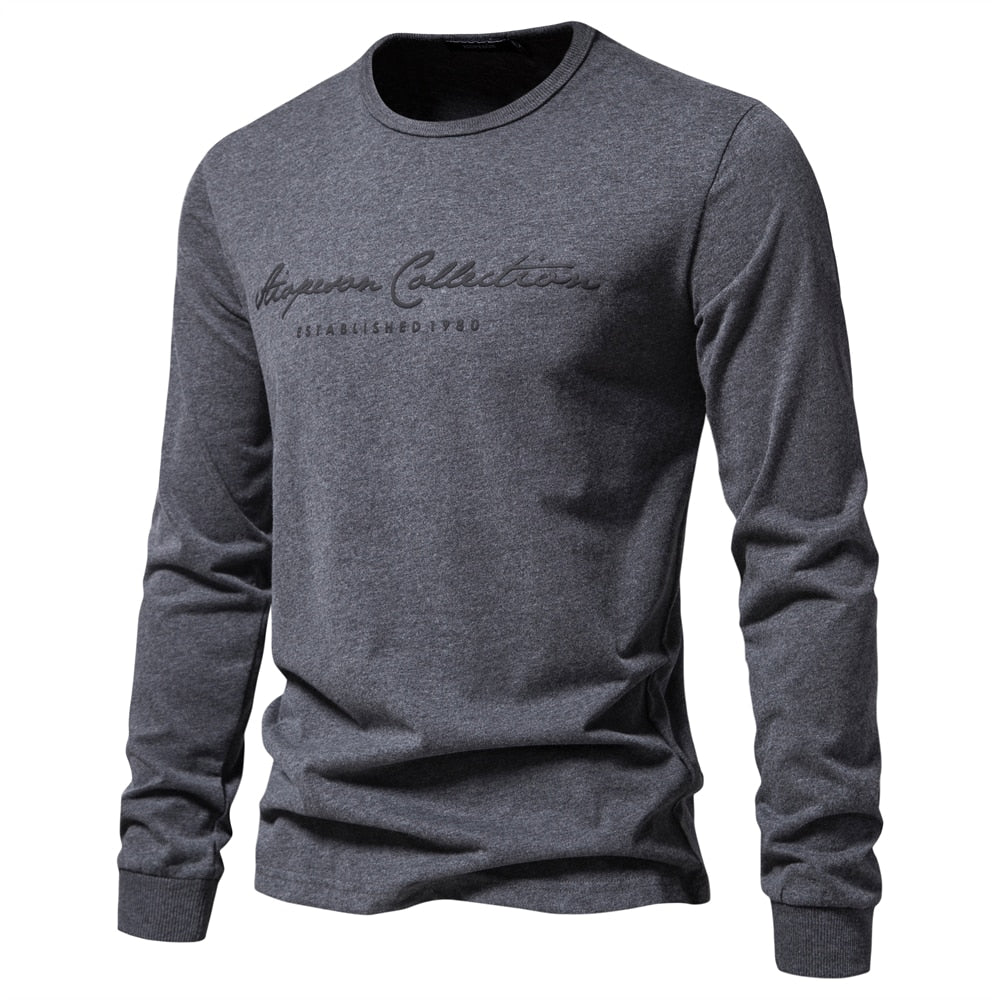 A men's long-sleeved casual O-neck cotton tee in gray color with a letter pattern on the chest.